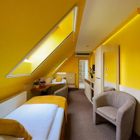 Hotell Mayer Alsóörs