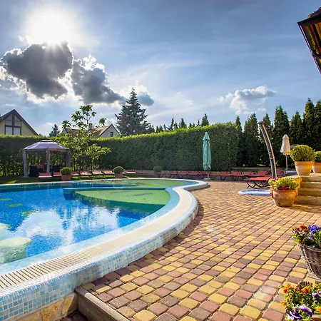 Hotell Mayer Alsóörs