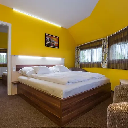 Mayer Otel