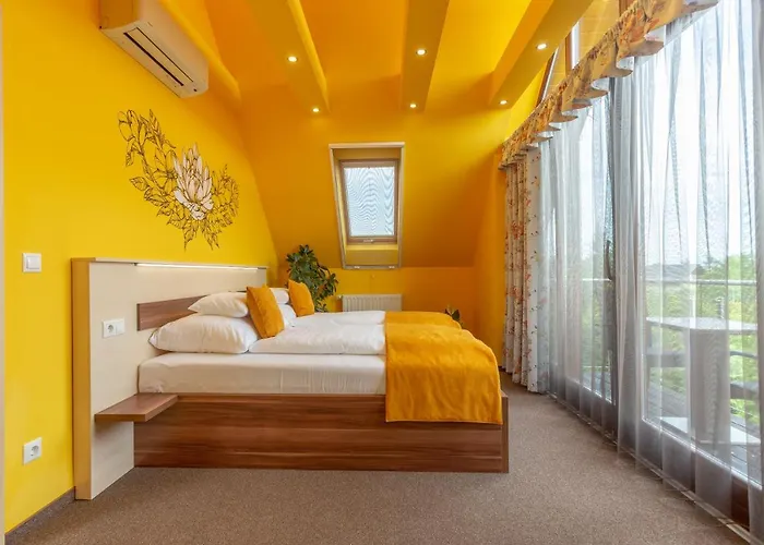 Hotel Mayer Alsóörs