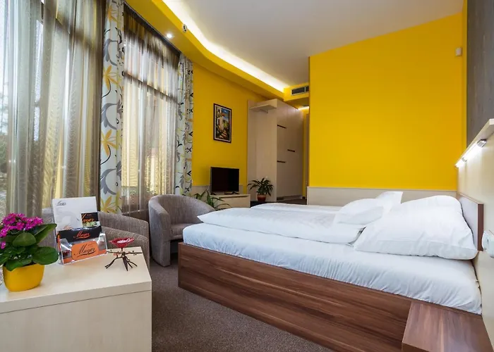 Mayer Hotel Alsóörs