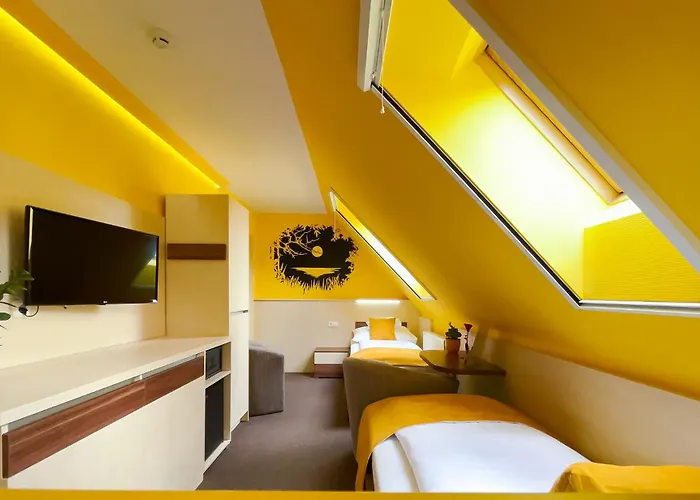 Mayer מלון Alsóörs