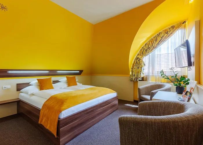 Mayer Hotel Alsóörs