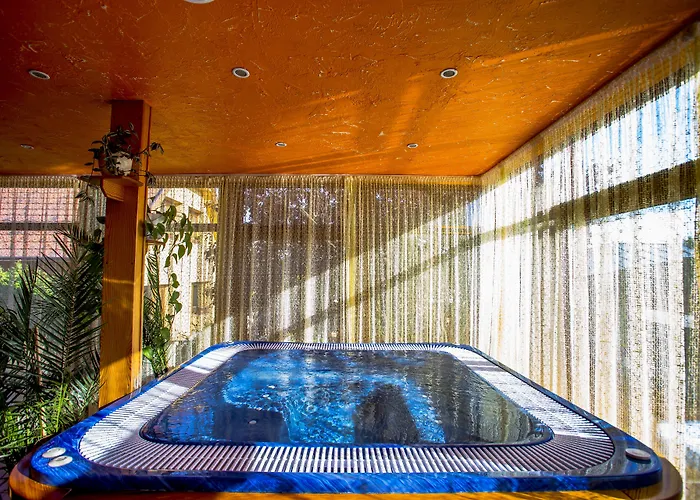 Hotel Mayer Alsóörs