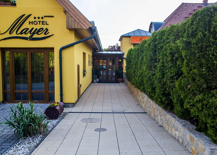 Mayer Hotel Alsóörs