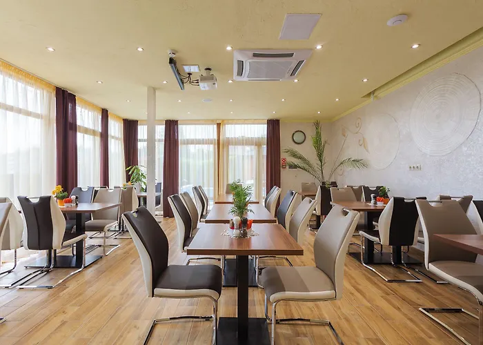 Mayer מלון Alsóörs